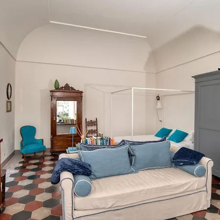 Casa Cantasol - *